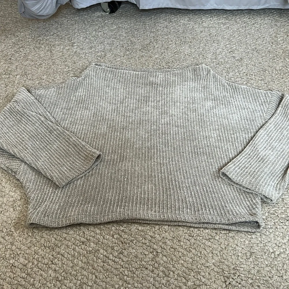 Project Social T chenille soft grey/silver boatneck top, size medium - Picture 3 of 5